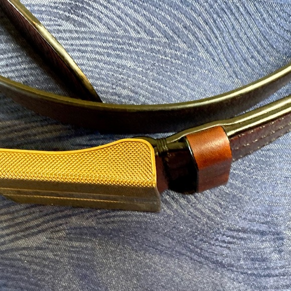 Vintage Burberry Unisex Leather Belt with Brass Sliding Buckle 100cm - Picture 3 of 11